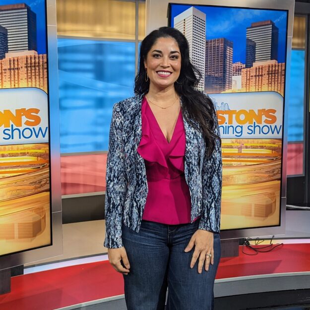 PXL_20230804_144445684~3 Dr. Viviana Coles explains the importance of sharing sexual initiation in relationships